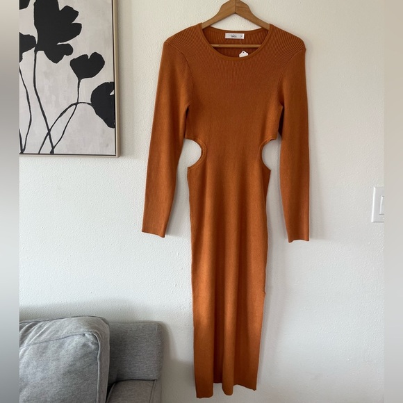 Elegant Orange Knit Dress / TAHLULAH - Picture 1 of 2